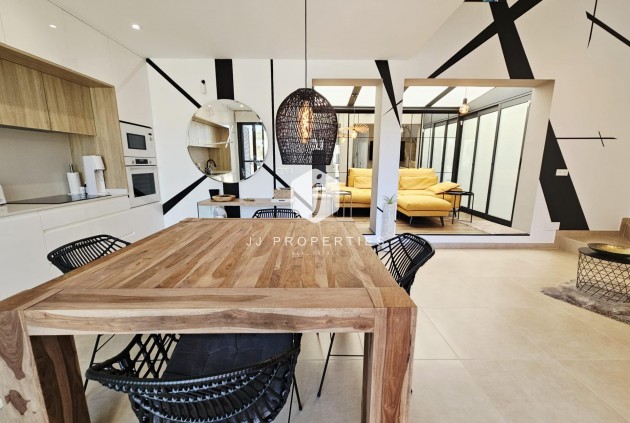 Aus zweiter Hand - Villa -
Benijofar - Benimar