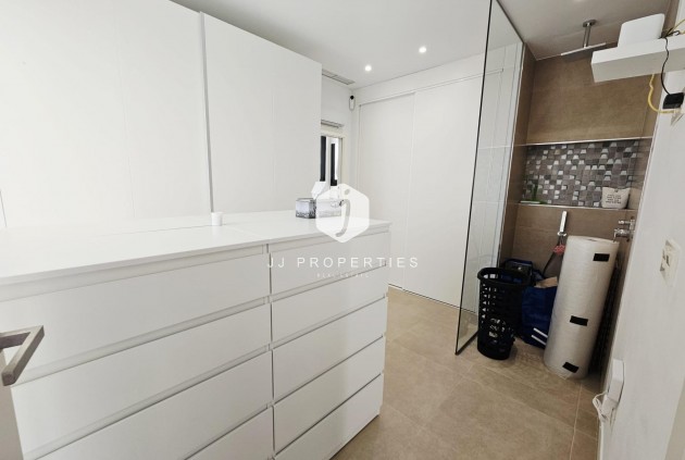 Aus zweiter Hand - Villa -
Benijofar - Benimar