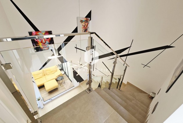 Aus zweiter Hand - Villa -
Benijofar - Benimar