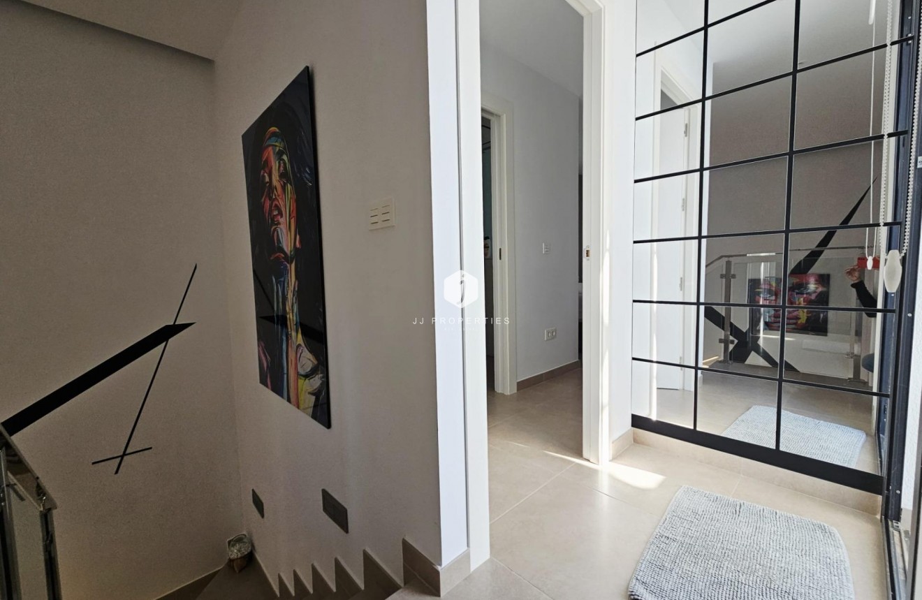 Aus zweiter Hand - Villa -
Benijofar - Benimar