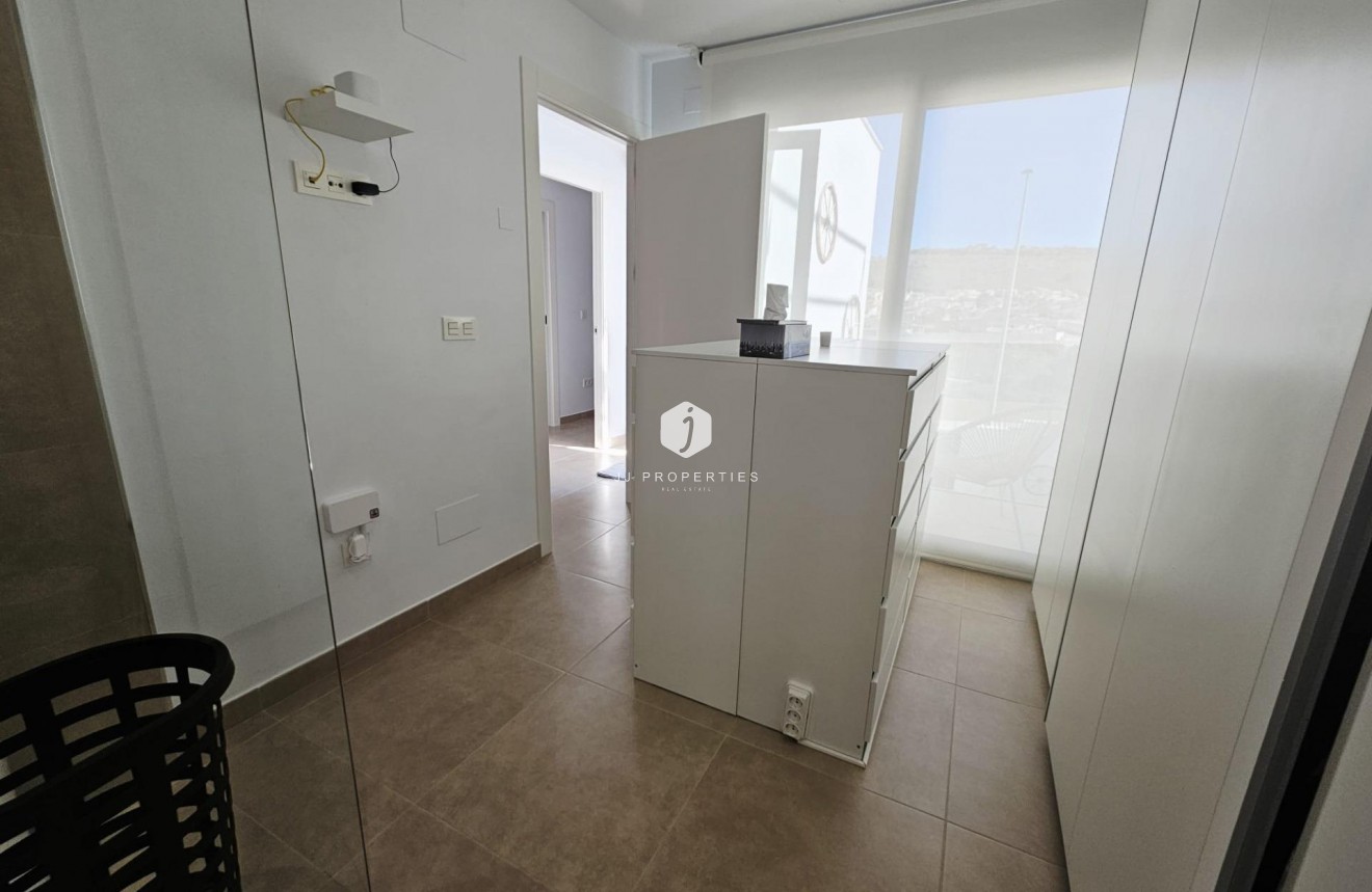 Aus zweiter Hand - Villa -
Benijofar - Benimar