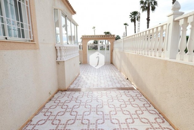 Segunda mano - Chalet -
Torrevieja - Costa Blanca