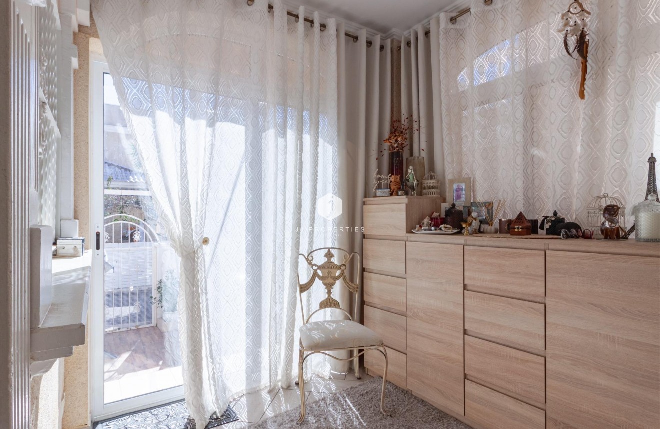 Segunda mano - Villa -
Orihuela Costa - Los Almendros-la Florida