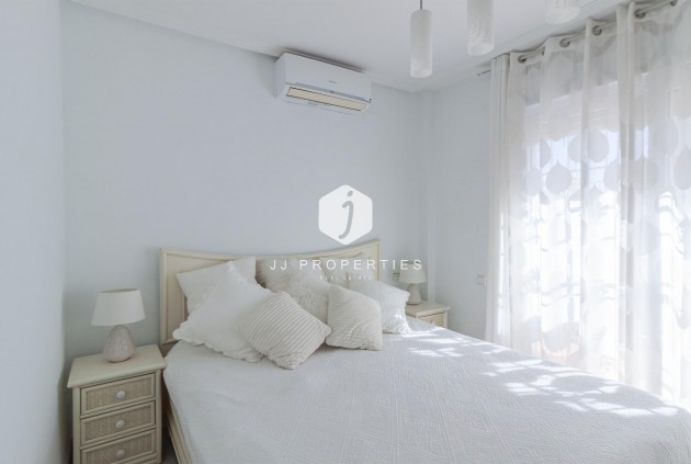 Segunda mano - Villa -
Orihuela Costa - Los Almendros-la Florida