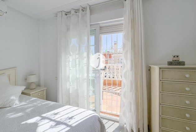 Segunda mano - Villa -
Orihuela Costa - Los Almendros-la Florida