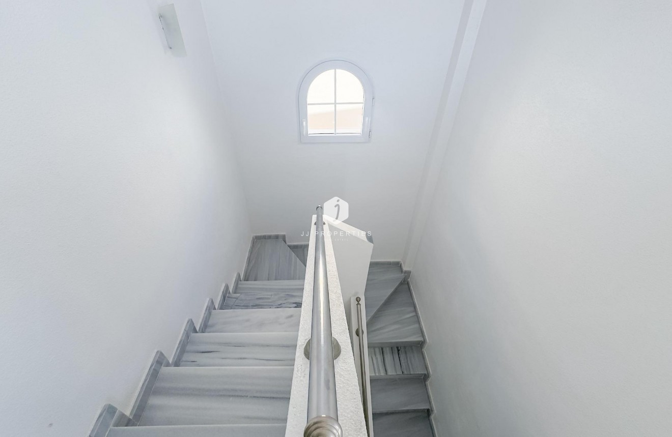 Segunda mano - Villa -
Orihuela Costa - Los Almendros-la Florida