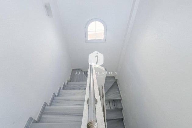 Segunda mano - Villa -
Orihuela Costa - Los Almendros-la Florida