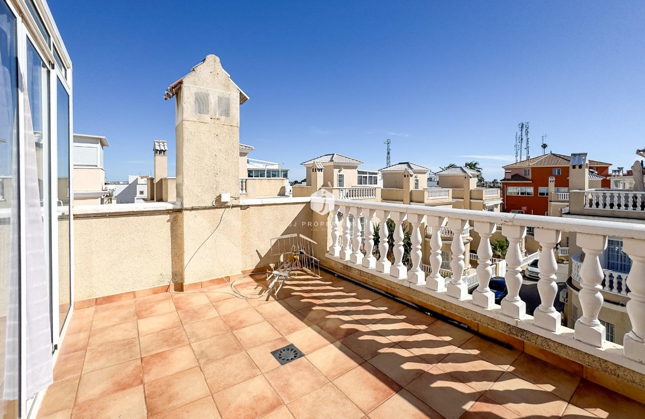 Segunda mano - Villa -
Orihuela Costa - Los Almendros-la Florida