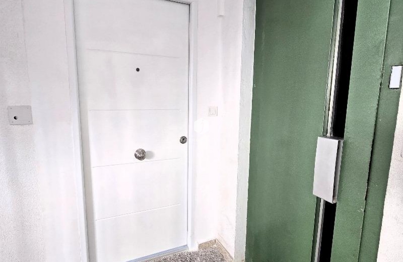 Aus zweiter Hand - Penthouse -
Torrevieja - Playa del Cura