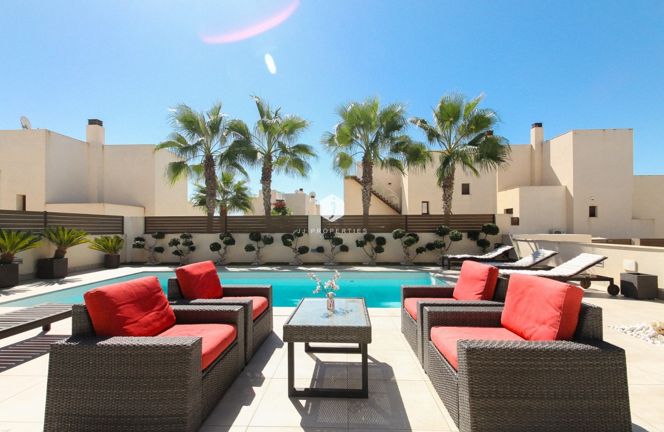 Aus zweiter Hand - Villa -
Torrevieja - Costa Blanca