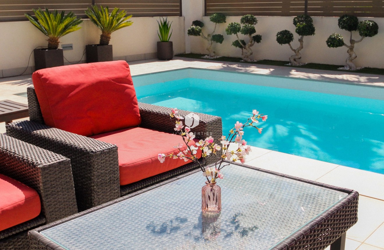 Aus zweiter Hand - Villa -
Torrevieja - Costa Blanca