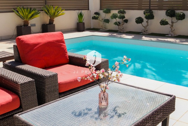 Aus zweiter Hand - Villa -
Torrevieja - Costa Blanca