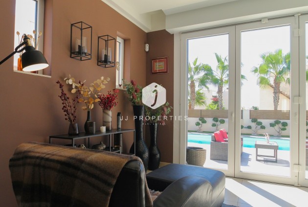 Aus zweiter Hand - Villa -
Torrevieja - Costa Blanca