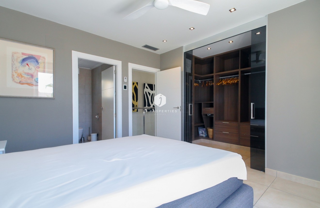 Aus zweiter Hand - Villa -
Torrevieja - Costa Blanca