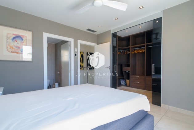 Aus zweiter Hand - Villa -
Torrevieja - Costa Blanca