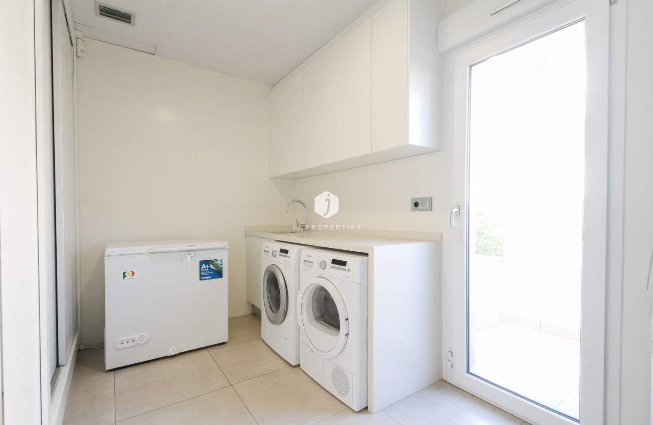 Aus zweiter Hand - Villa -
Torrevieja - Costa Blanca