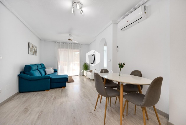 Aus zweiter Hand - Bungalow -
Torrevieja - aguas nuevas
