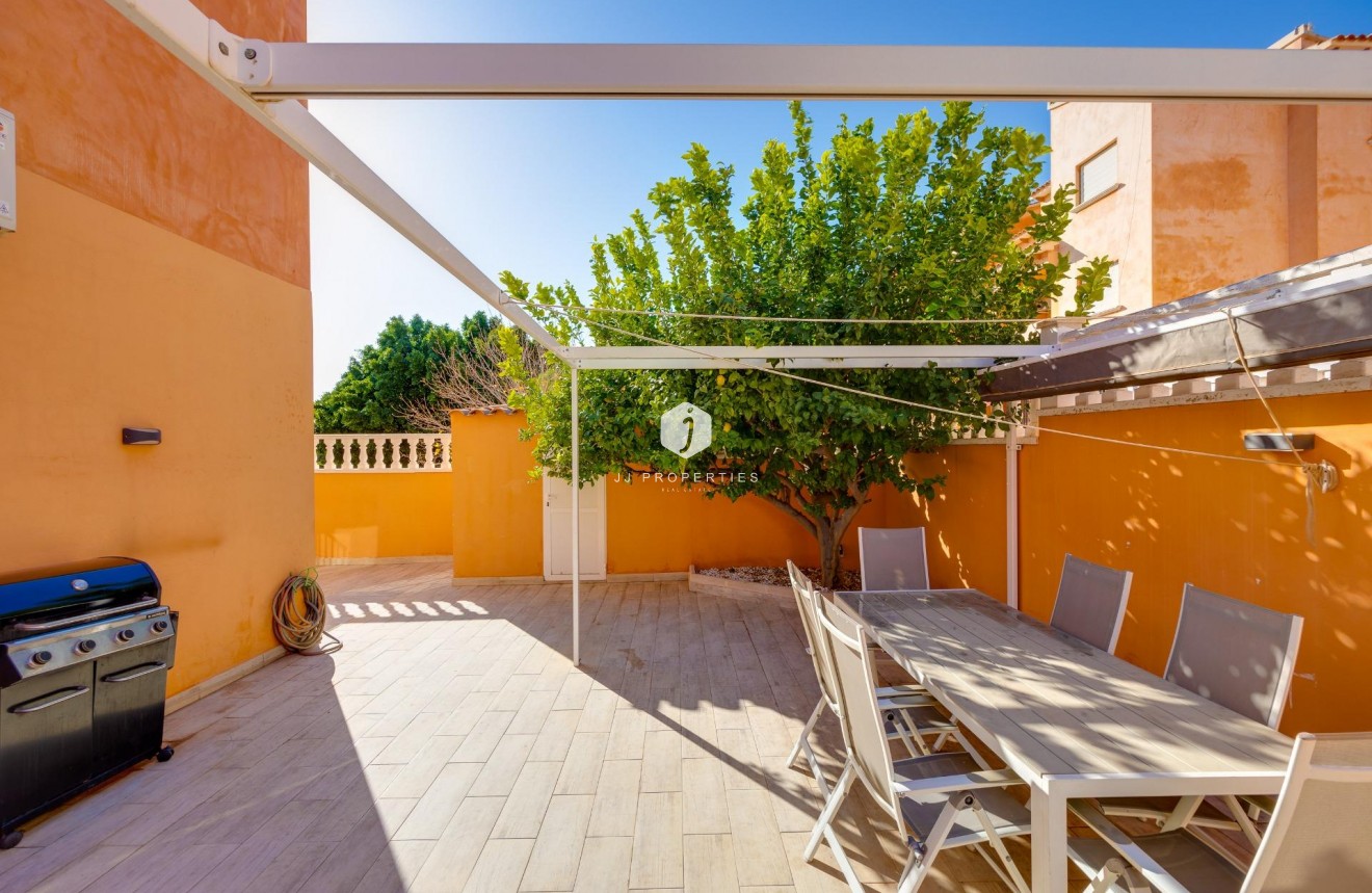 Aus zweiter Hand - Bungalow -
Torrevieja - aguas nuevas
