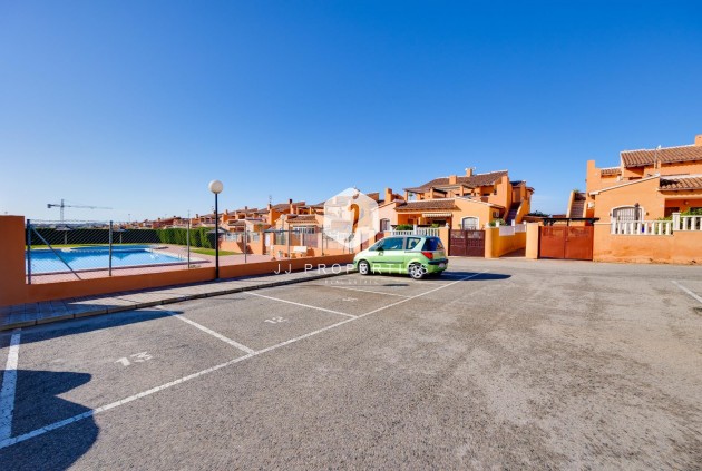 Aus zweiter Hand - Bungalow -
Torrevieja - aguas nuevas