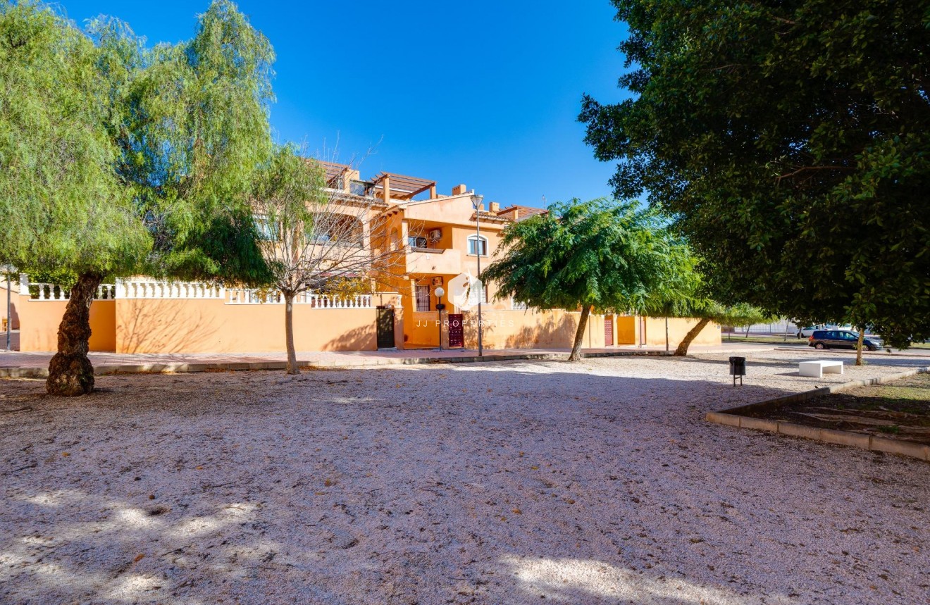 Aus zweiter Hand - Bungalow -
Torrevieja - aguas nuevas