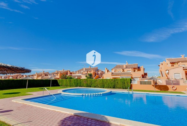 Aus zweiter Hand - Bungalow -
Torrevieja - aguas nuevas