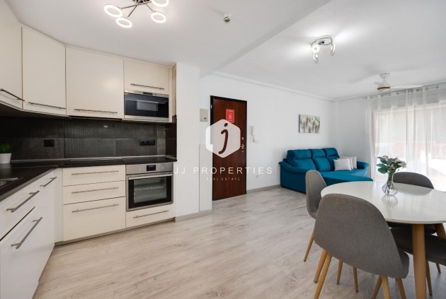 Aus zweiter Hand - Bungalow -
Torrevieja - aguas nuevas