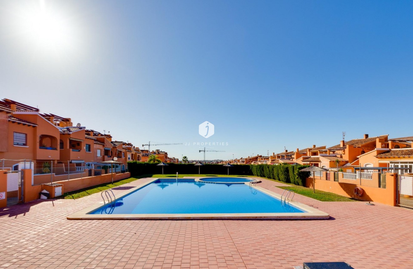 Aus zweiter Hand - Bungalow -
Torrevieja - aguas nuevas