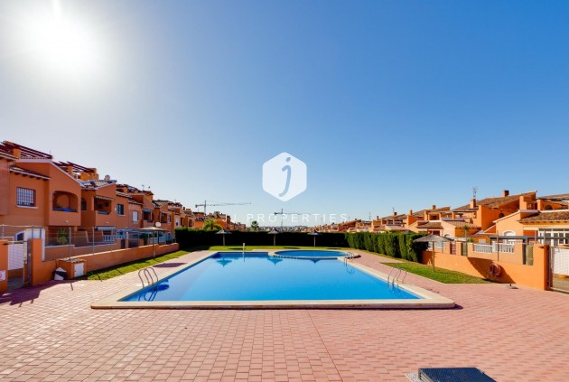 Aus zweiter Hand - Bungalow -
Torrevieja - aguas nuevas