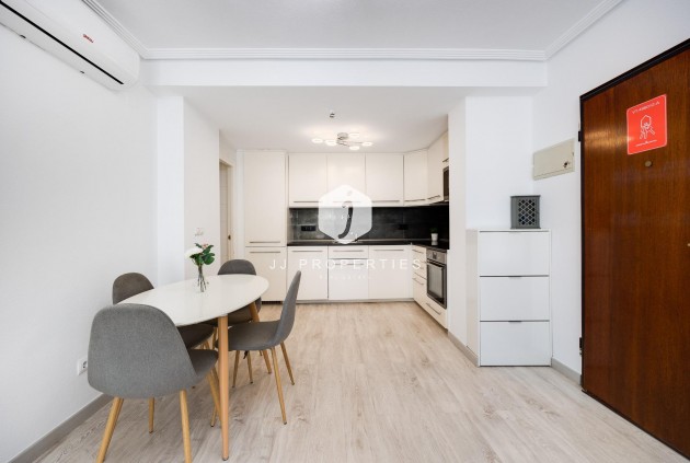 Aus zweiter Hand - Bungalow -
Torrevieja - aguas nuevas