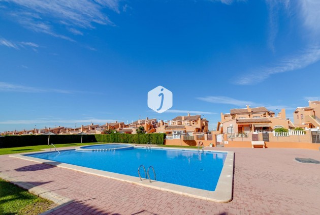 Aus zweiter Hand - Bungalow -
Torrevieja - aguas nuevas