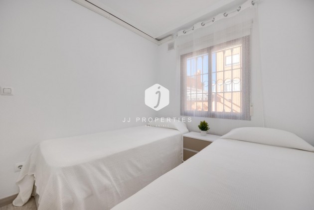 Aus zweiter Hand - Bungalow -
Torrevieja - aguas nuevas