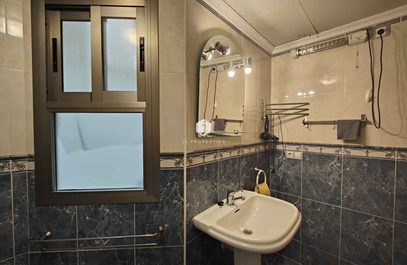 Aus zweiter Hand - Wohnung -
Torrevieja - La Mata