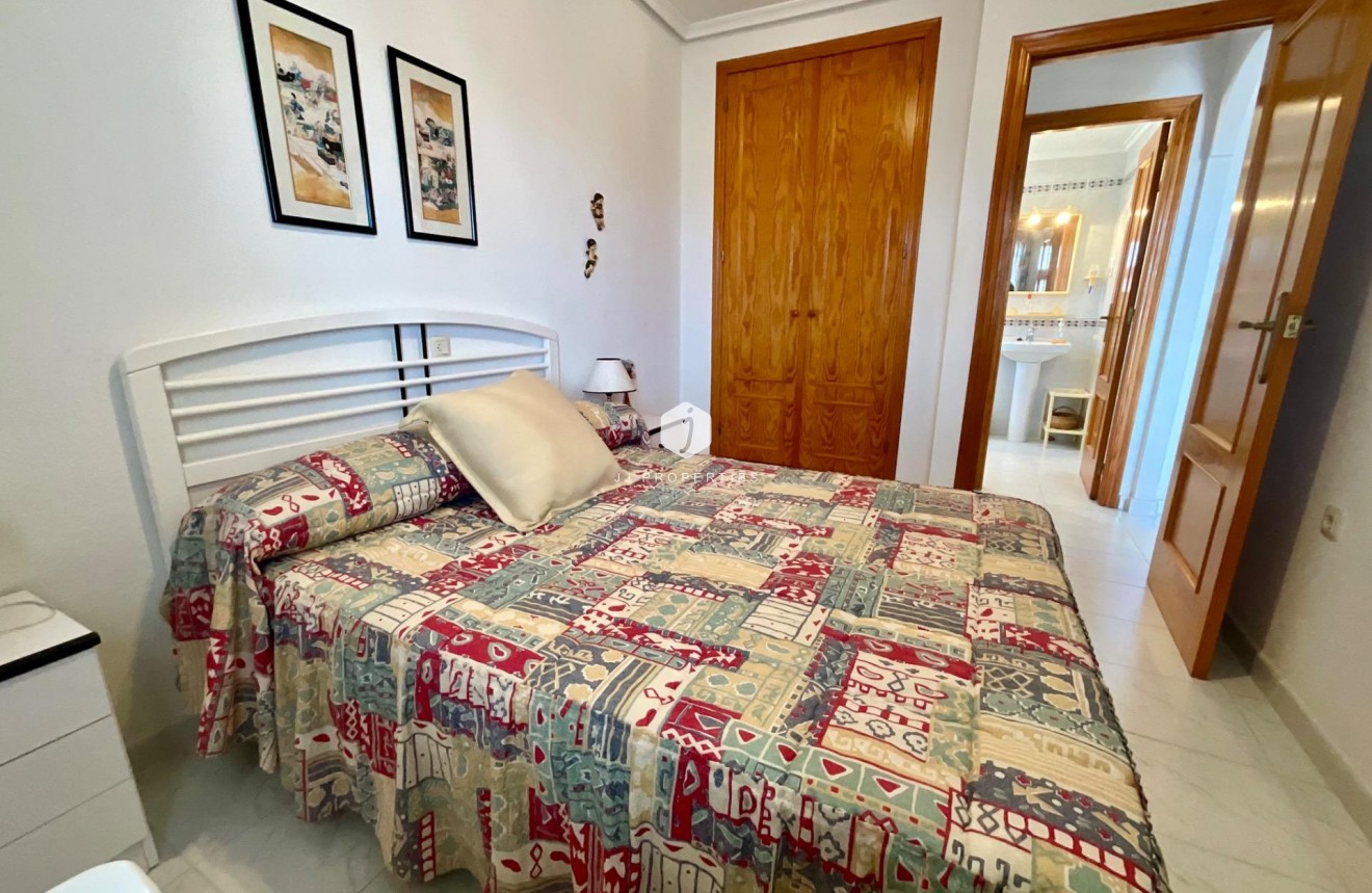 Aus zweiter Hand - Wohnung -
Torrevieja - La Mata