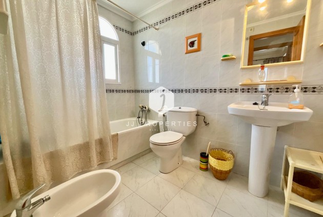 Aus zweiter Hand - Wohnung -
Torrevieja - La Mata