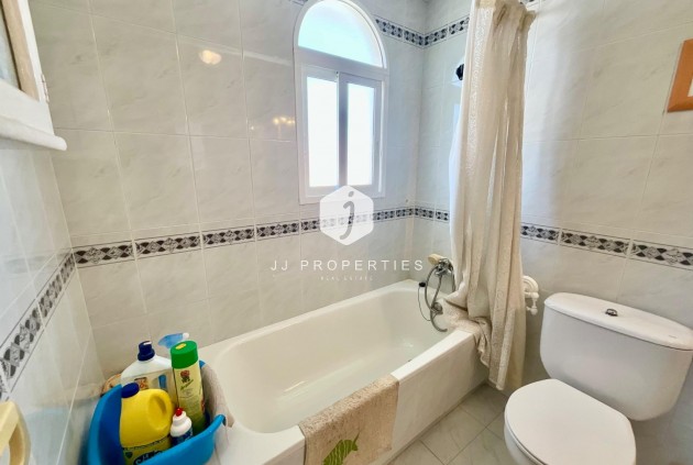 Aus zweiter Hand - Wohnung -
Torrevieja - La Mata