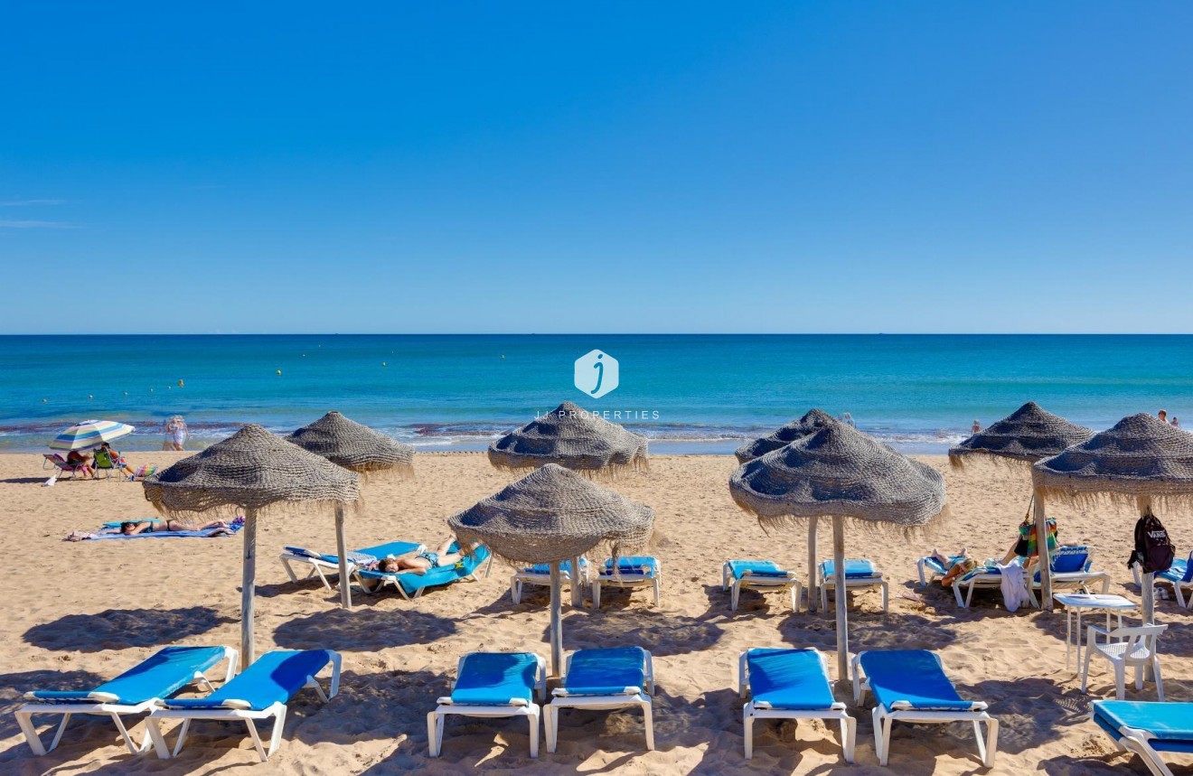 Aus zweiter Hand - Wohnung -
Torrevieja - La Mata