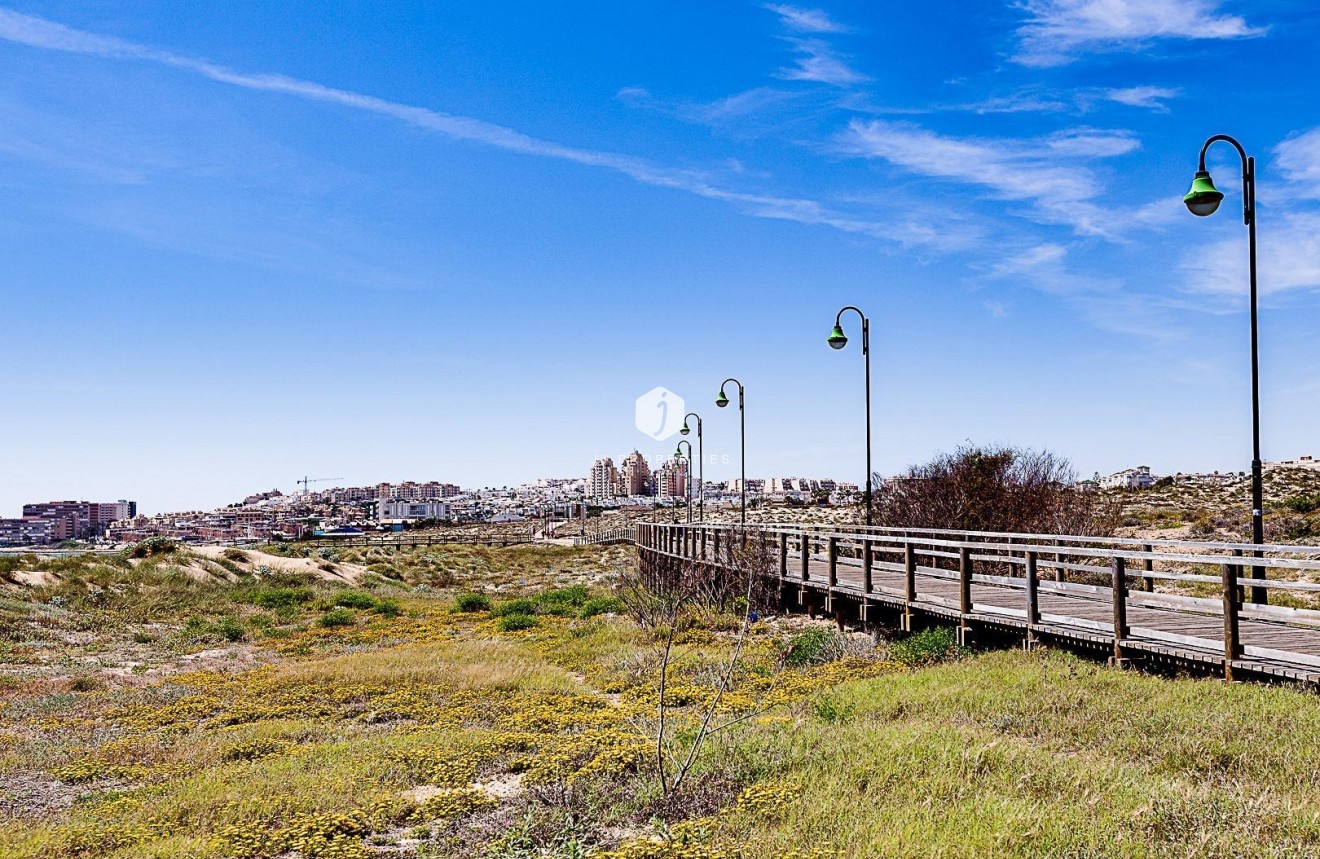 Aus zweiter Hand - Wohnung -
Torrevieja - La Mata