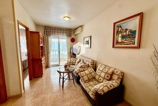 Aus zweiter Hand - Wohnung -
Torrevieja - Centro