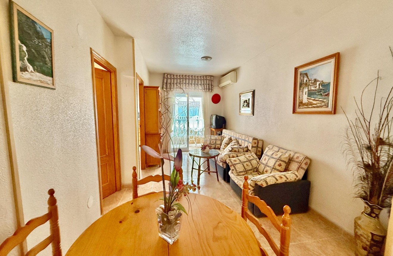 Aus zweiter Hand - Wohnung -
Torrevieja - Centro