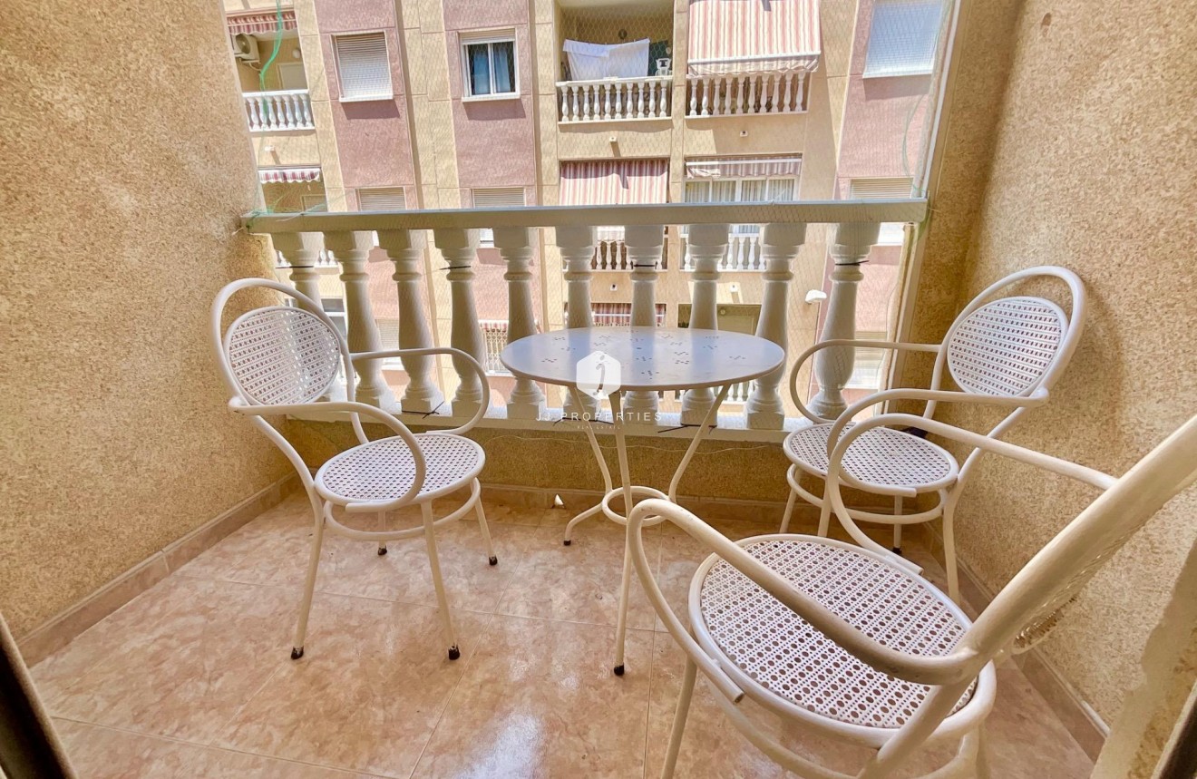 Aus zweiter Hand - Wohnung -
Torrevieja - Centro