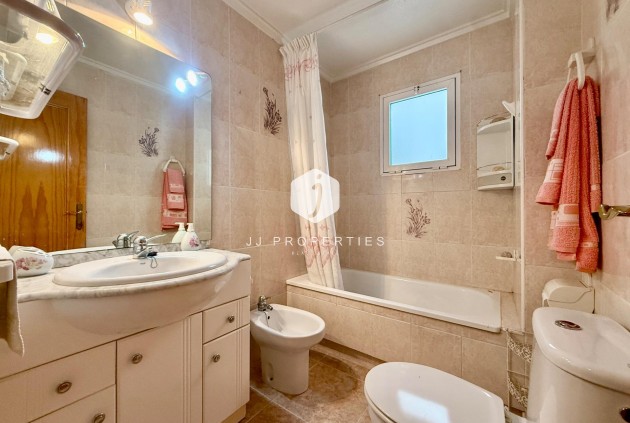 Aus zweiter Hand - Wohnung -
Torrevieja - Centro