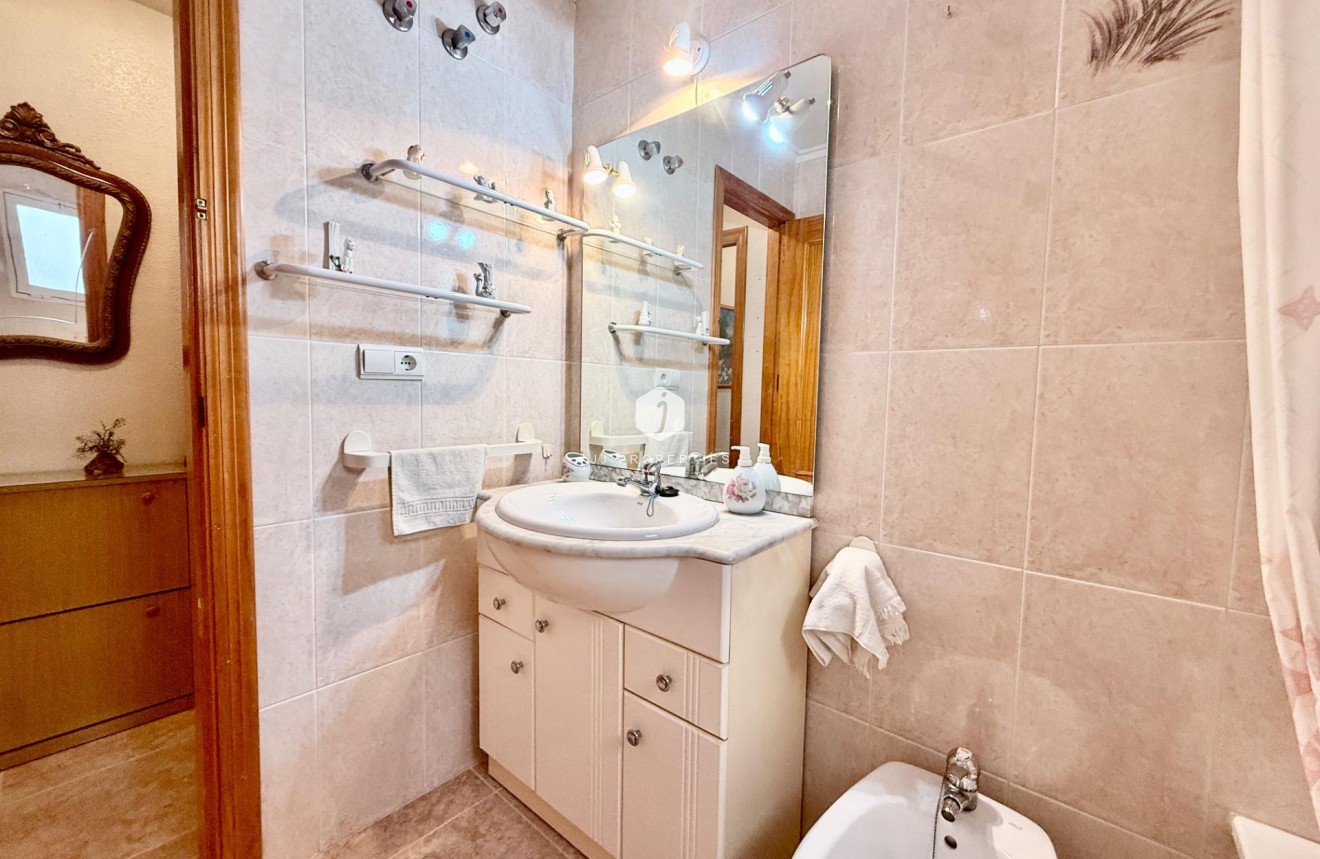 Aus zweiter Hand - Wohnung -
Torrevieja - Centro