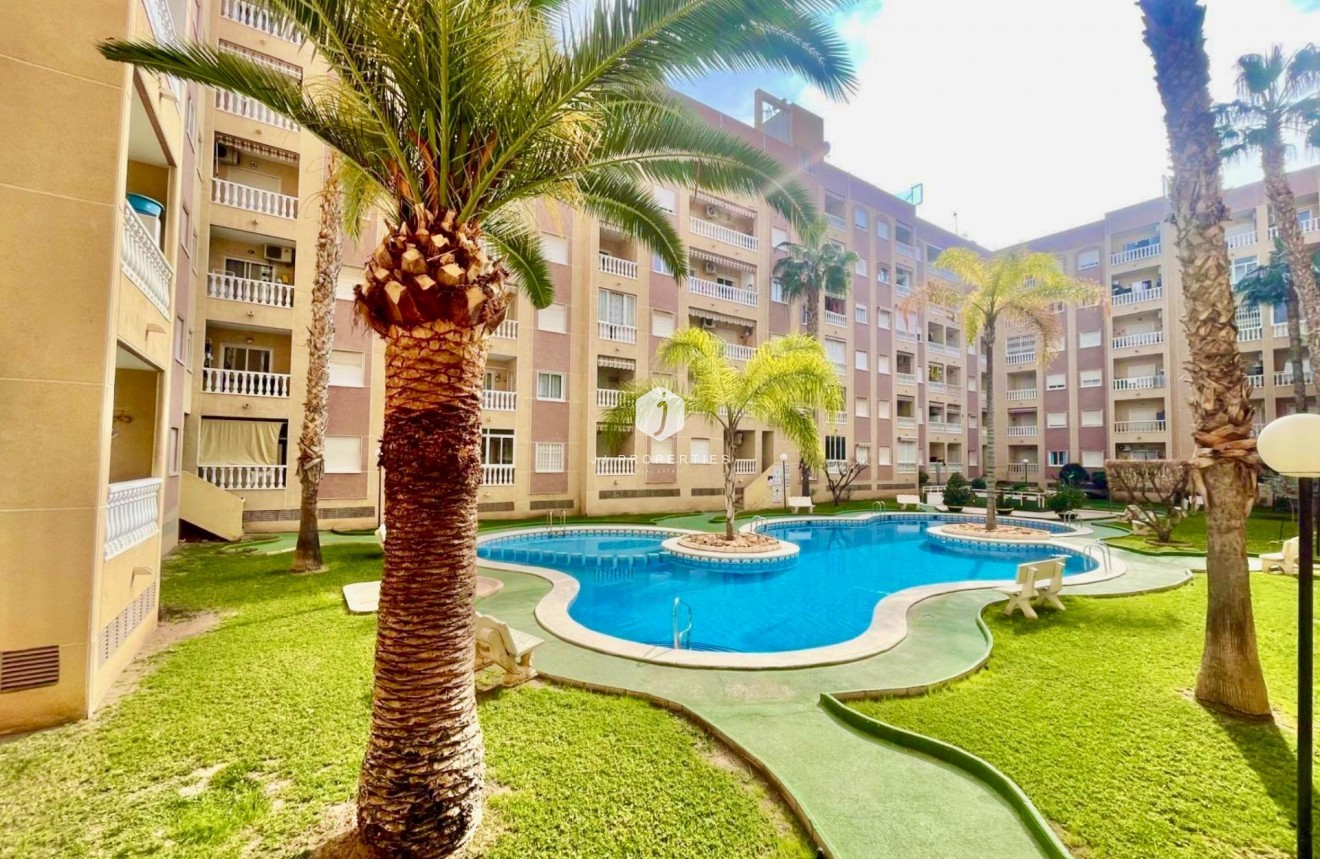 Aus zweiter Hand - Wohnung -
Torrevieja - Centro