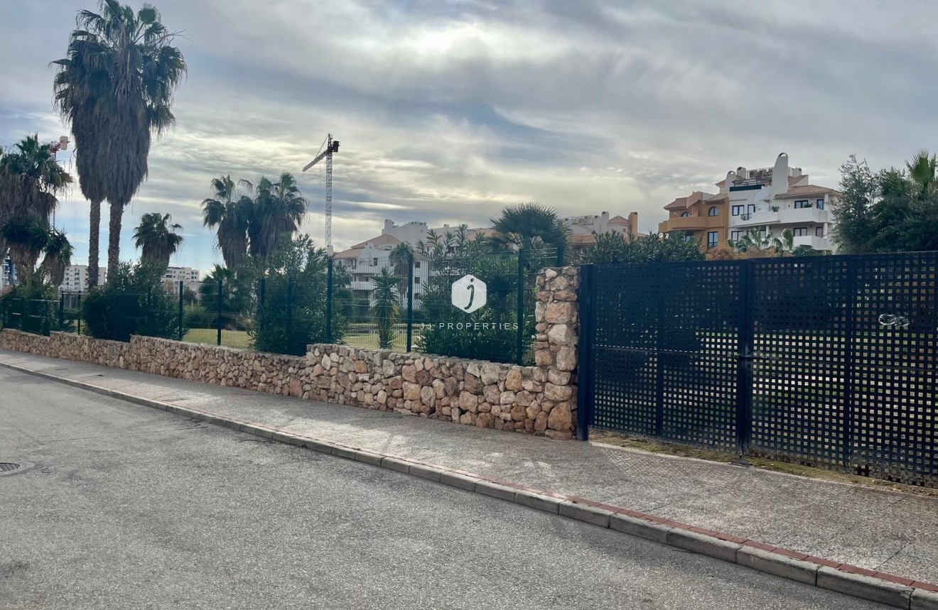 Aus zweiter Hand - Bungalow -
Torrevieja - Punta prima