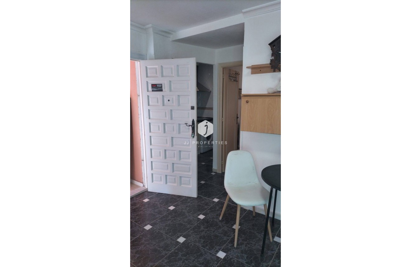 Tweedehands - Penthouse -
Torrevieja - La Mata Pueblo