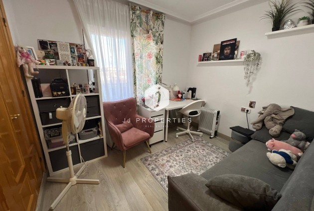 Aus zweiter Hand - Wohnung -
Torrevieja - aguas nuevas