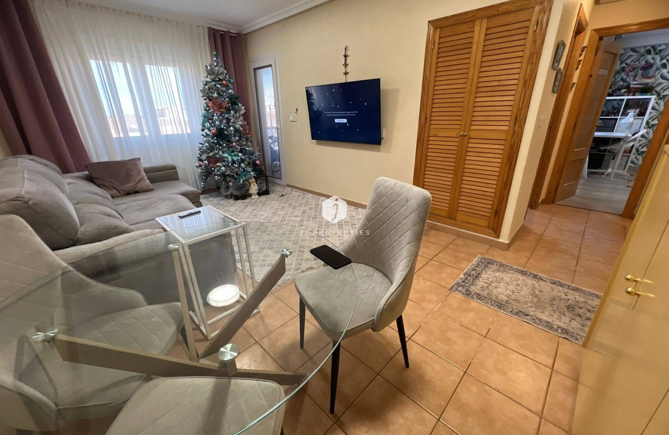 Aus zweiter Hand - Wohnung -
Torrevieja - aguas nuevas