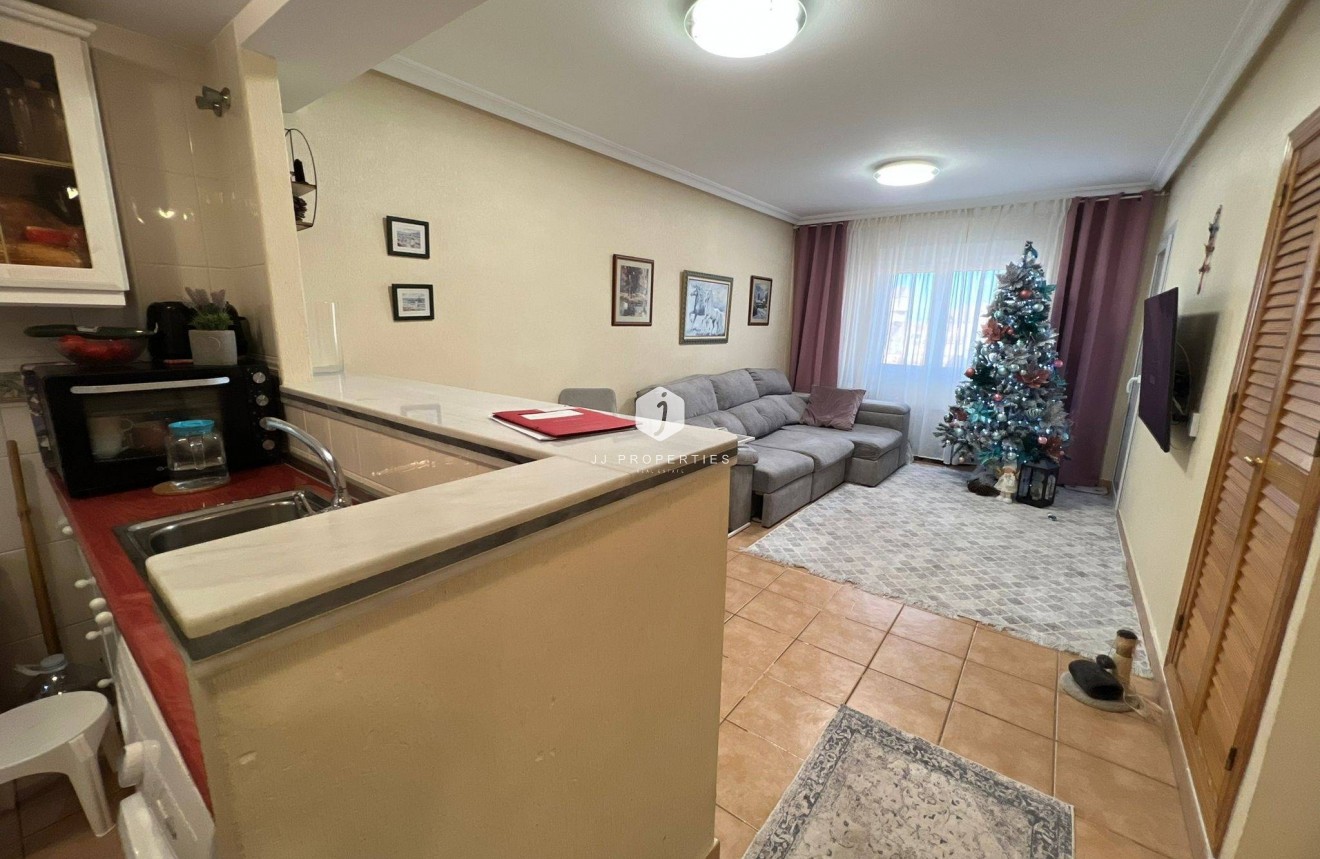 Aus zweiter Hand - Wohnung -
Torrevieja - aguas nuevas