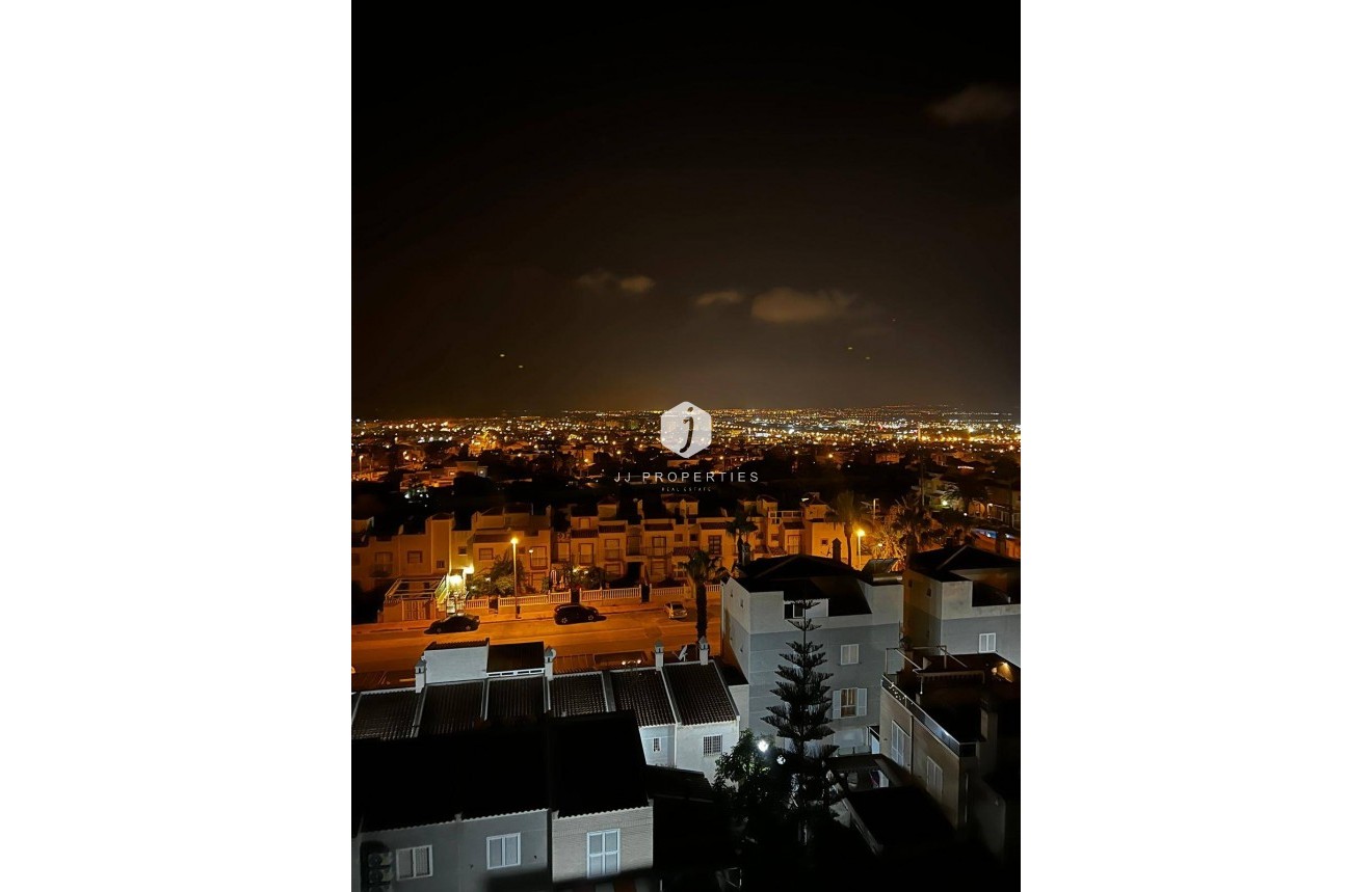 Aus zweiter Hand - Wohnung -
Torrevieja - aguas nuevas