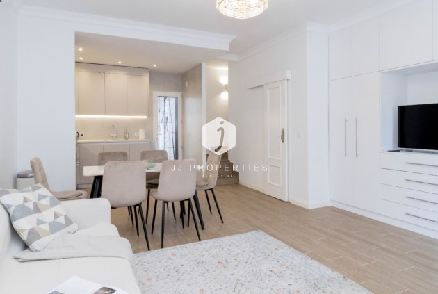 Resale - Chalet -
Orihuela Costa - Costa Blanca